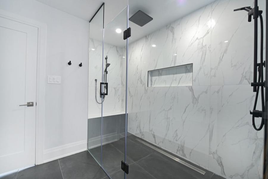 Custom Shower & Tub Areas